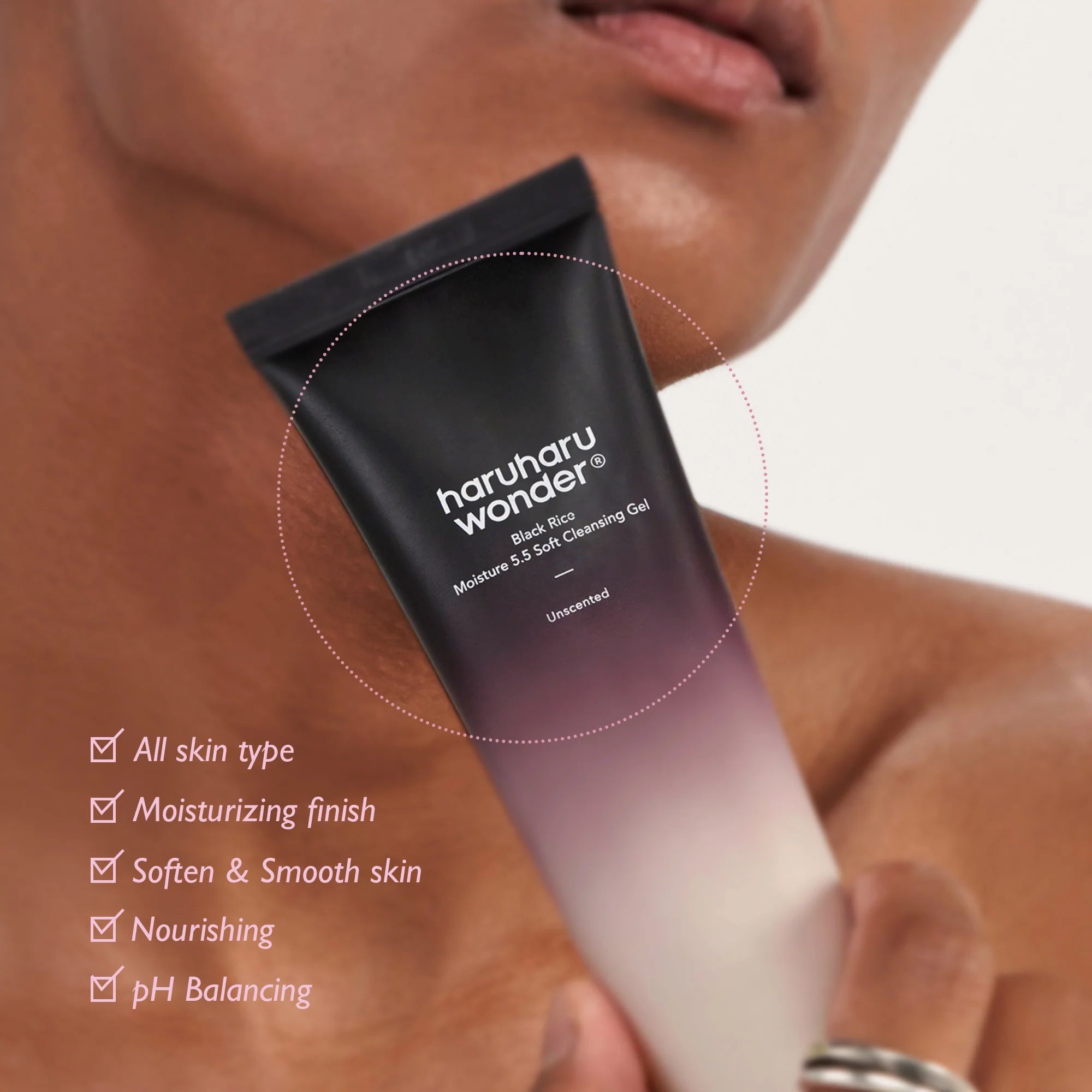 HARUHARU WONDER - Black Rice Moisture 5.5 Soft Cleansing Gel 100ml
