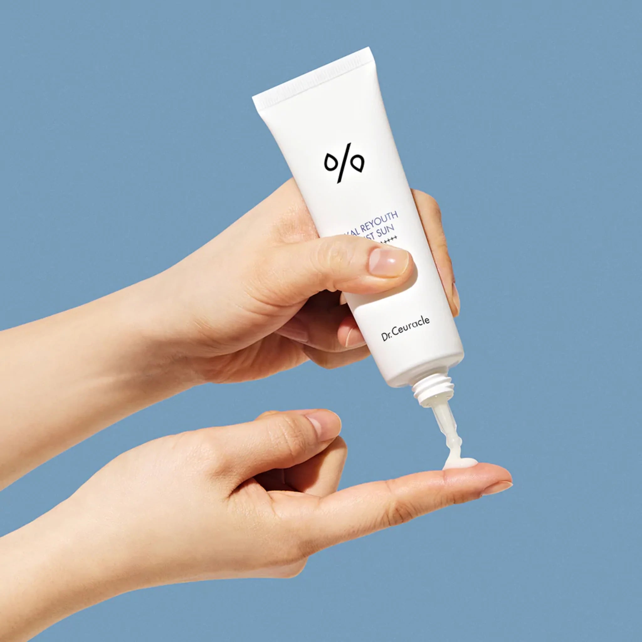 DR. CEURACLE - Hyal Reyouth Moist Sun 50ml