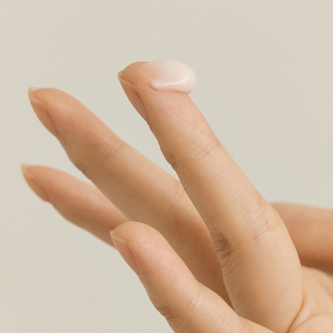 HEVEBLUE - Black Yuja Bean Lifting Auto Eye Cream