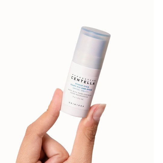 SKIN1004 - Madagascar Centella Hyalu Cica Silky Fit Sun Stick (mini) 7g
