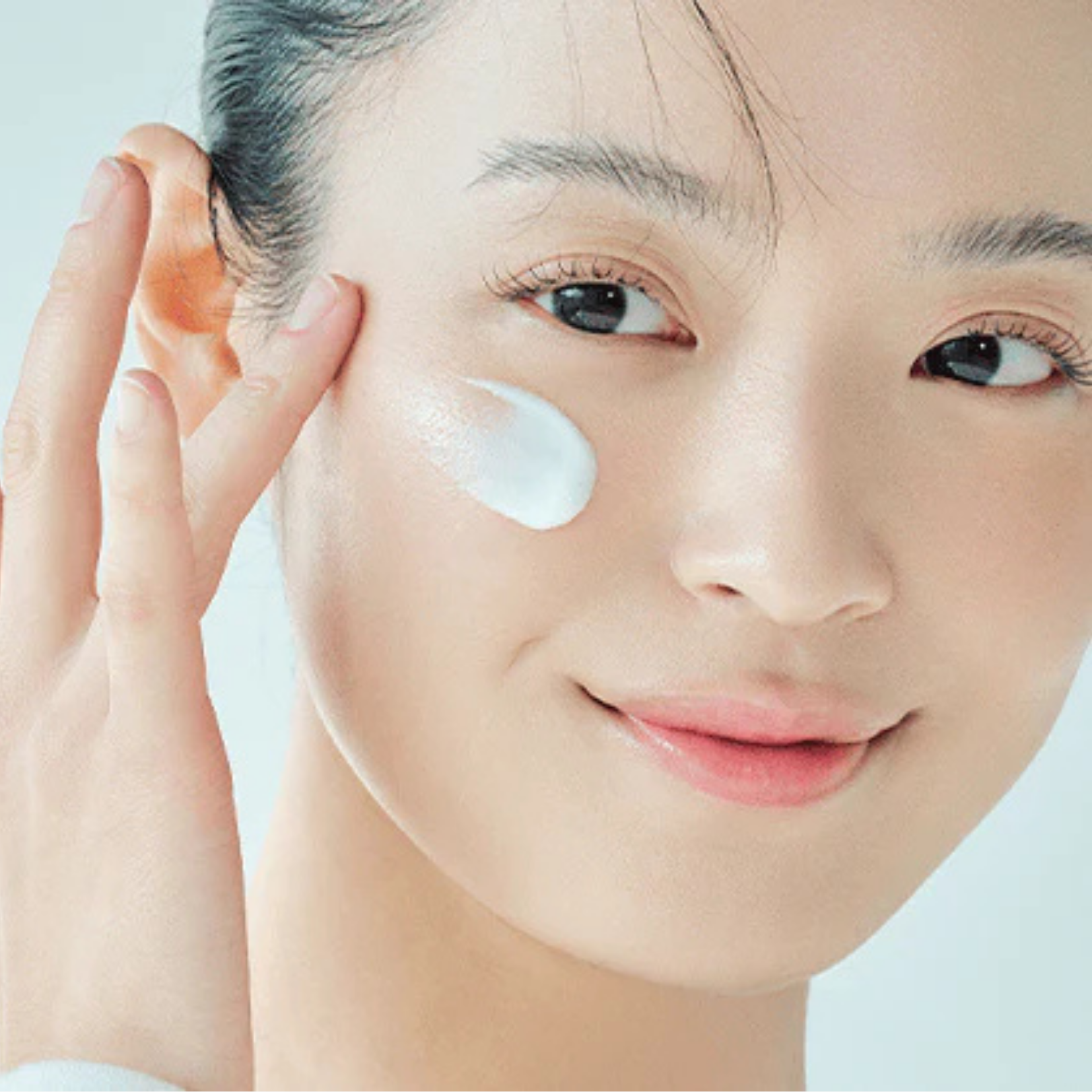 SKIN1004 - Madagascar Centella Hyalu-Cica Water-Fit Sun Serum 50ml